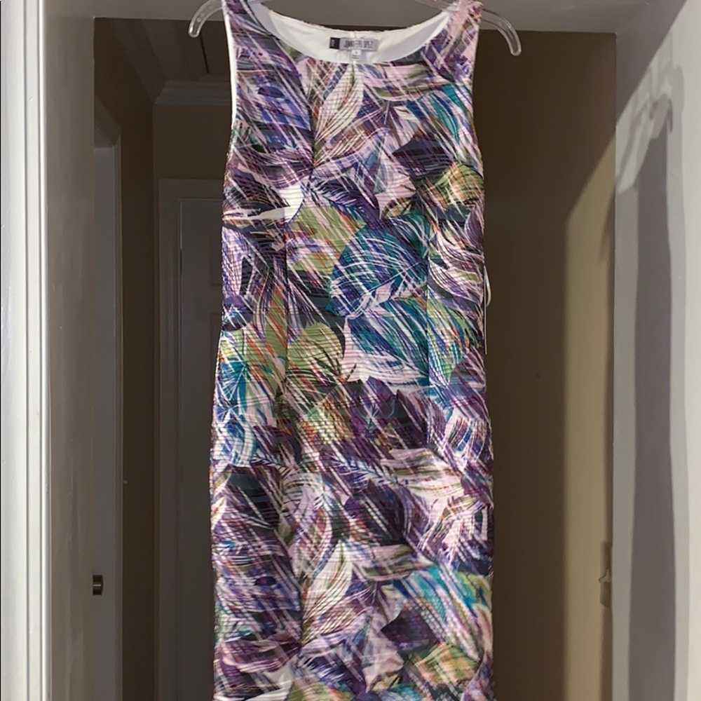 Ladies Jennifer Lopez dress..swirl multi..NWT
